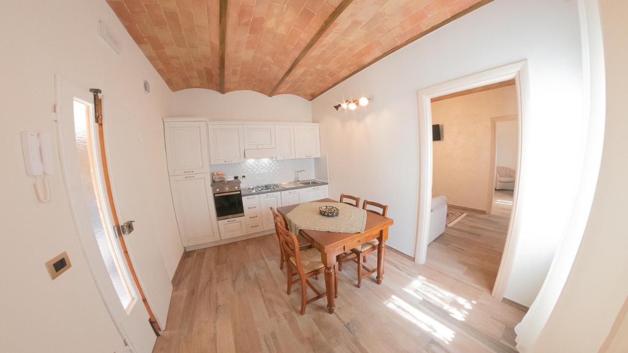Hostal I Due Cipressi Torrenieri Exterior foto