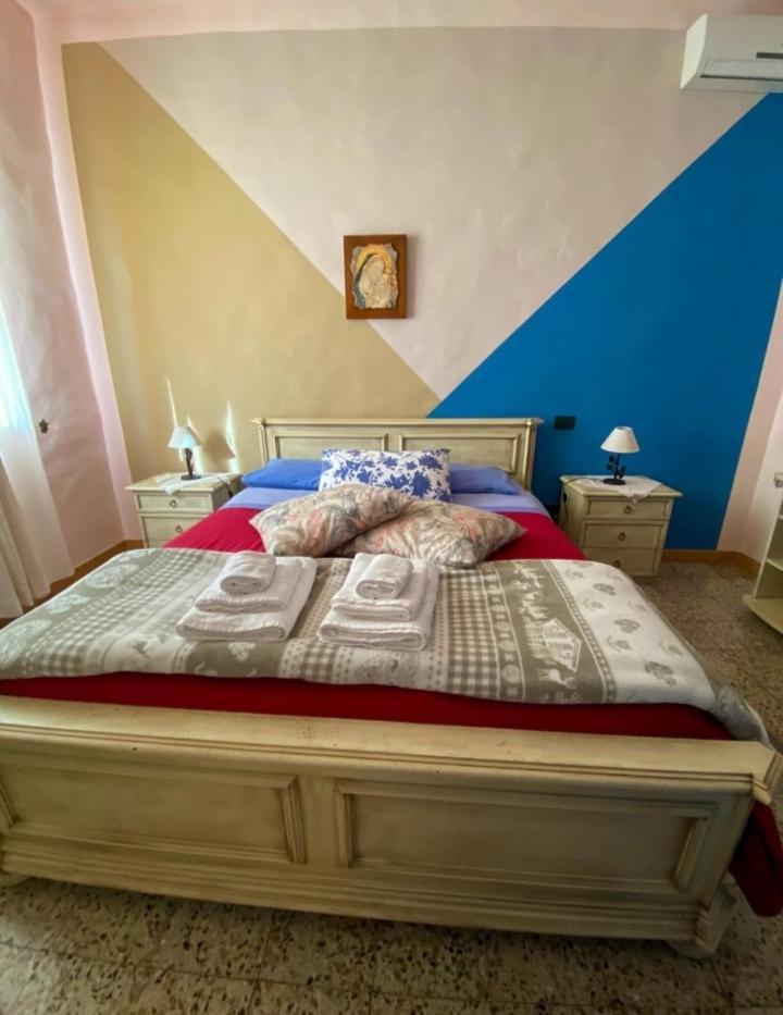 Hostal I Due Cipressi Torrenieri Exterior foto