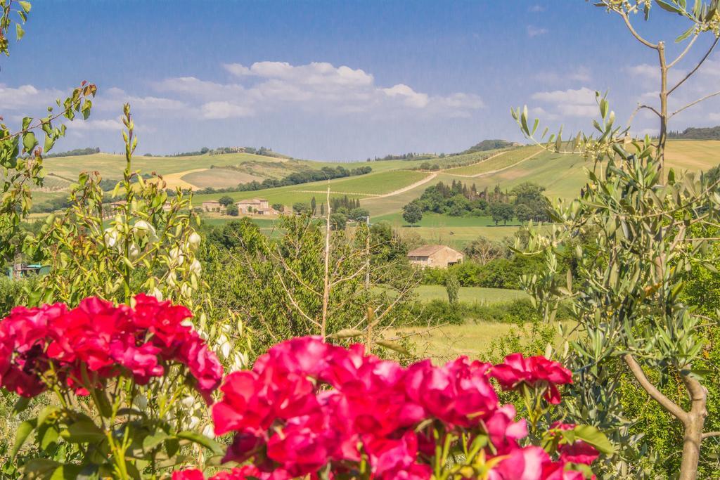 Hostal I Due Cipressi Torrenieri Exterior foto